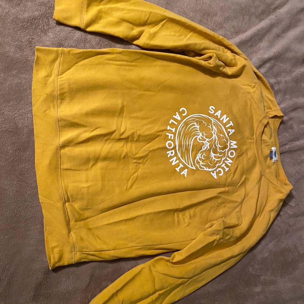Yellow sweatshirt